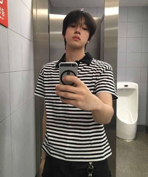 ROARINGRAD(ロアリングラド)の「W.ストライプポロTシャツレッド(ポロシャツ・レディース・その他・MEDIUM/LARGE)」の14枚目の写真