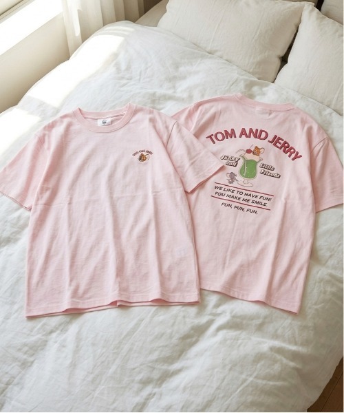 Tom&Jerry(トムアンドジェリー)の「【TOM&JERRY/トムとジェリー】キャラクターバックプリント半袖プリントTシャツ(DRY) ユニセックス(Tシャツ/カットソー・メンズ・オートミール/スミクロ/ライトピンク/サックスブルー・LARGE/MEDIUM)」の4枚目の写真