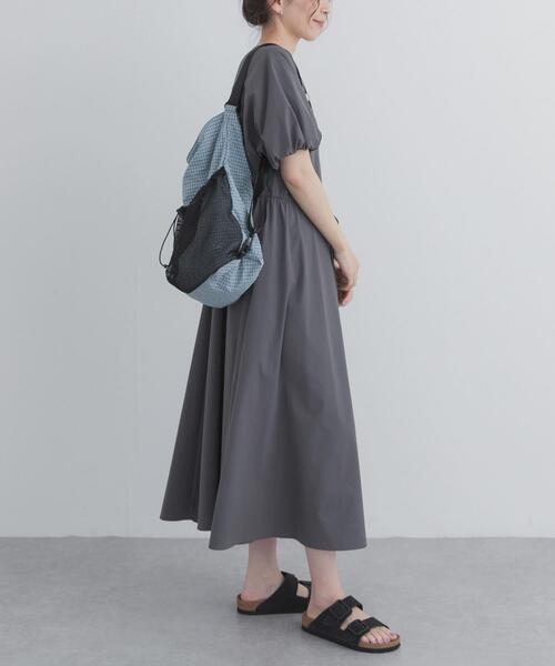 URBAN RESEARCH DOORS(アーバンリサーチドアーズ)の「撥水ウエストドロストワンピース(ワンピース・レディース・チャコールグレー/ブラック・FREE)」の12枚目の写真