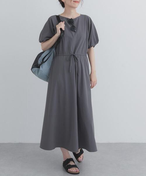 URBAN RESEARCH DOORS(アーバンリサーチドアーズ)の「撥水ウエストドロストワンピース(ワンピース・レディース・チャコールグレー/ブラック・FREE)」の13枚目の写真