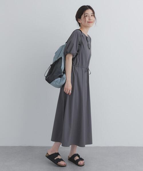 URBAN RESEARCH DOORS(アーバンリサーチドアーズ)の「撥水ウエストドロストワンピース(ワンピース・レディース・チャコールグレー/ブラック・FREE)」の18枚目の写真