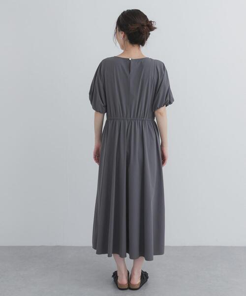 URBAN RESEARCH DOORS(アーバンリサーチドアーズ)の「撥水ウエストドロストワンピース(ワンピース・レディース・チャコールグレー/ブラック・FREE)」の21枚目の写真