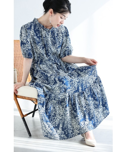 cawaii(カワイイ)の「涼やかな小花シルエットのティアードミディアムワンピース(ワンピース・レディース・ブルー・FREE)」の10枚目の写真