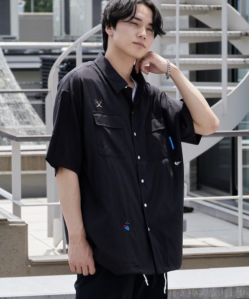 Liberaiders(リベレイダース)の「Liberaiders/リベレイダース COTTON RAYON S/S SHIRT コットン レーヨン 半袖シャツ 刺繍デザイン 裾ドロスト 吸水速乾 メンズ 2026年 夏 夏服(シャツ/ブラウス・メンズ・ブラック・M/L/XL)」の20枚目の写真