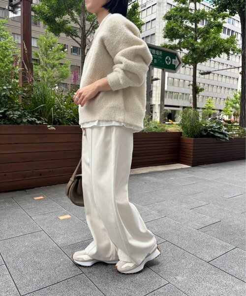 Jena espace merveilleux（ジェナ　エスパスメルヴェイユ）の「【ベーシックこそ、上質を選びたい】上品イージーパンツ（その他パンツ・レディース・チャコールグレー/ベージュ/アイボリー/ブラック・1/2）」の7枚目の写真