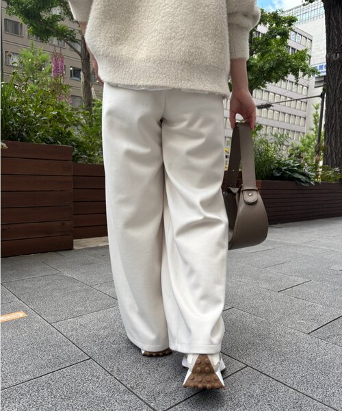 Jena espace merveilleux（ジェナ　エスパスメルヴェイユ）の「【ベーシックこそ、上質を選びたい】上品イージーパンツ（その他パンツ・レディース・チャコールグレー/ベージュ/アイボリー/ブラック・1/2）」の11枚目の写真
