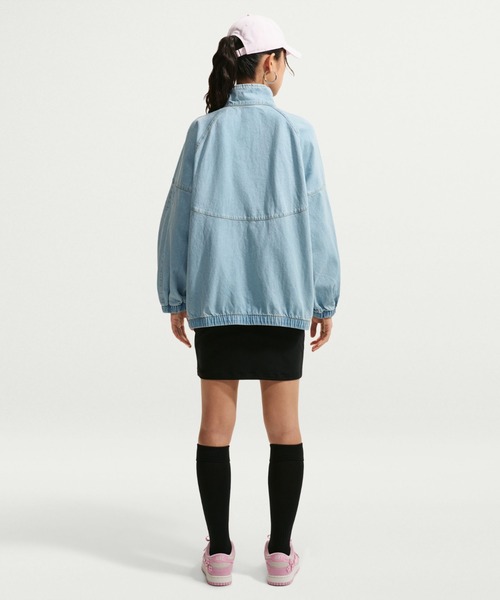 NIKE(ナイキ)の「NIKE AS W NK WR DENIM JKT / ナイキ ウィメンズ WR デニム ジャケット 【SP】(デニムジャケット・レディース・ライトインディゴブルー・S/M/L)」の10枚目の写真