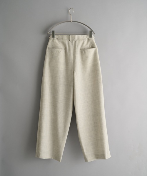 marka(マーカ)の「CONZ別注 DOUBLE PLEATED WIDE TROUSERS/ワイドパンツ/抗菌・防臭性/オールシーズン/marka(スラックス・メンズ・ライトグレー/グレー/ストライプ・1/3/2)」の4枚目の写真
