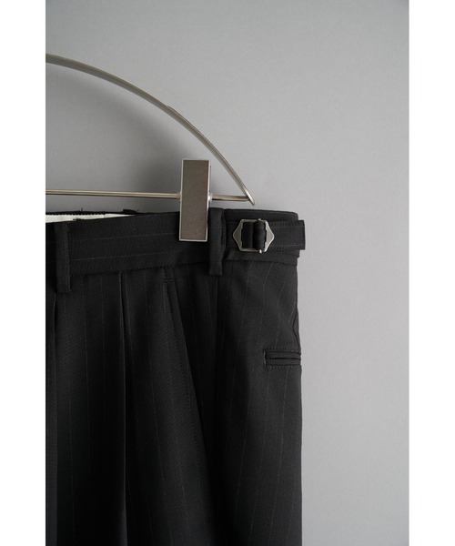 marka(マーカ)の「CONZ別注 DOUBLE PLEATED WIDE TROUSERS/ワイドパンツ/抗菌・防臭性/オールシーズン/marka(スラックス・メンズ・ライトグレー/グレー/ストライプ・1/3/2)」の18枚目の写真