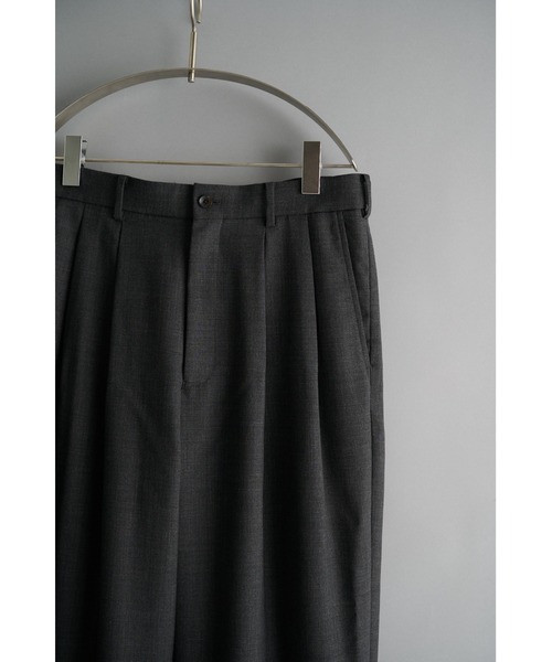 marka(マーカ)の「CONZ別注 DOUBLE PLEATED WIDE TROUSERS/ワイドパンツ/抗菌・防臭性/オールシーズン/marka(スラックス・メンズ・ライトグレー/グレー/ストライプ・1/3/2)」の22枚目の写真