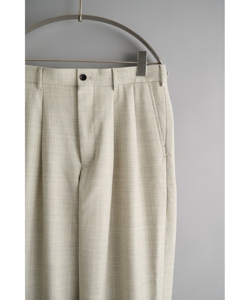 marka(マーカ)の「CONZ別注 DOUBLE PLEATED WIDE TROUSERS/ワイドパンツ/抗菌・防臭性/オールシーズン/marka(スラックス・メンズ・ライトグレー/グレー/ストライプ・1/3/2)」の7枚目の写真