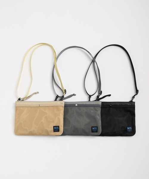 MIS（エムアイエス）の「MESH POCKET SACOSCH（ショルダーバッグ・メンズ・ブラック/グレー/ベージュ・ONESIZE）」の3枚目の写真