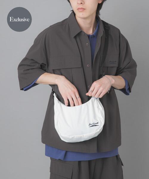 SENSE OF PLACE by URBAN RESEARCH(センスオブプレイスバイアーバンリサーチ)の「『別注』Converse×SENSE OF PLACE JACKPURCELLショルダーバック(ショルダーバッグ・メンズ・ホワイト/チャコールグレー/ブラック・ONE)」の2枚目の写真