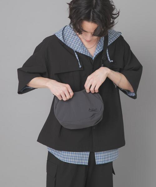 SENSE OF PLACE by URBAN RESEARCH(センスオブプレイスバイアーバンリサーチ)の「『別注』Converse×SENSE OF PLACE JACKPURCELLショルダーバック(ショルダーバッグ・メンズ・ホワイト/チャコールグレー/ブラック・ONE)」の15枚目の写真
