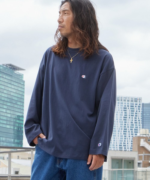 Champion（チャンピオン）の「Champion/チャンピオン LONG SLEEVE T-SHIRT ロングスリーブTシャツ 胸元ロゴ 袖ロゴ ワンポイント USAコットン ルーズシルエット ロンT 長袖 クルーネック シンプル ベーシック 2026年秋冬 秋服 冬服（Tシャツ/カットソー・メンズ・ホワイト/ブラック/ネイビー/グレー・M/L）」の19枚目の写真