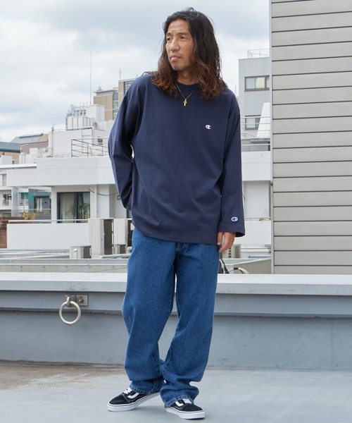 Champion（チャンピオン）の「Champion/チャンピオン LONG SLEEVE T-SHIRT ロングスリーブTシャツ 胸元ロゴ 袖ロゴ ワンポイント USAコットン ルーズシルエット ロンT 長袖 クルーネック シンプル ベーシック 2026年秋冬 秋服 冬服（Tシャツ/カットソー・メンズ・ホワイト/ブラック/ネイビー/グレー・M/L）」の17枚目の写真