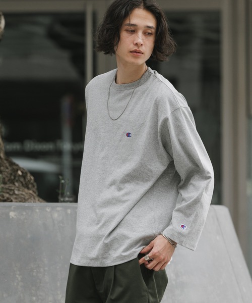 Champion（チャンピオン）の「Champion/チャンピオン LONG SLEEVE T-SHIRT ロングスリーブTシャツ 胸元ロゴ 袖ロゴ ワンポイント USAコットン ルーズシルエット ロンT 長袖 クルーネック シンプル ベーシック 2026年秋冬 秋服 冬服（Tシャツ/カットソー・メンズ・ホワイト/ブラック/ネイビー/グレー・M/L）」の14枚目の写真