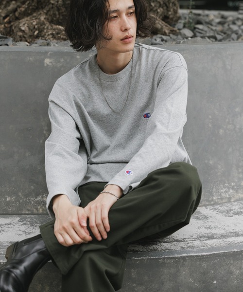 Champion（チャンピオン）の「Champion/チャンピオン LONG SLEEVE T-SHIRT ロングスリーブTシャツ 胸元ロゴ 袖ロゴ ワンポイント USAコットン ルーズシルエット ロンT 長袖 クルーネック シンプル ベーシック 2026年秋冬 秋服 冬服（Tシャツ/カットソー・メンズ・ホワイト/ブラック/ネイビー/グレー・M/L）」の12枚目の写真