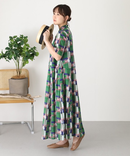 KILKI(キルキー)の「kilki スタンドフリルカラー半袖ワンピース ペインター(ワンピース・レディース・レッド系その他/グリーン系その他・FREE)」の9枚目の写真