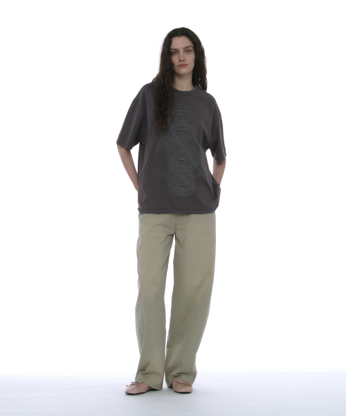 PARTIMENTO WOMEN（パルティメントウィメン）の「ジオメトリックパーツプリンテッドTシャツ_チャコール（Tシャツ/カットソー・レディース・その他・OS）」の5枚目の写真