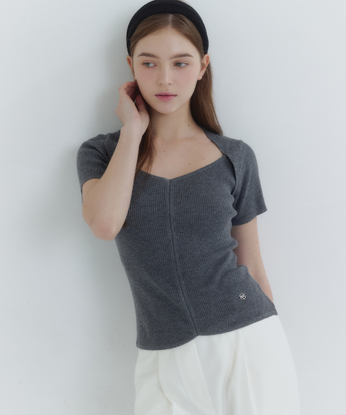 MICANE(ミケーネ)の「ジョアンボレロ-レイヤードショートスリーブニット(ニット/セーター・レディース・スカイブルー/ブラック/クリーム/チャコール・1/2/4/3)」の5枚目の写真