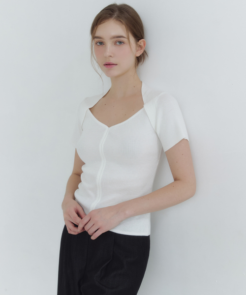 MICANE(ミケーネ)の「ジョアンボレロ-レイヤードショートスリーブニット(ニット/セーター・レディース・スカイブルー/ブラック/クリーム/チャコール・1/2/4/3)」の13枚目の写真