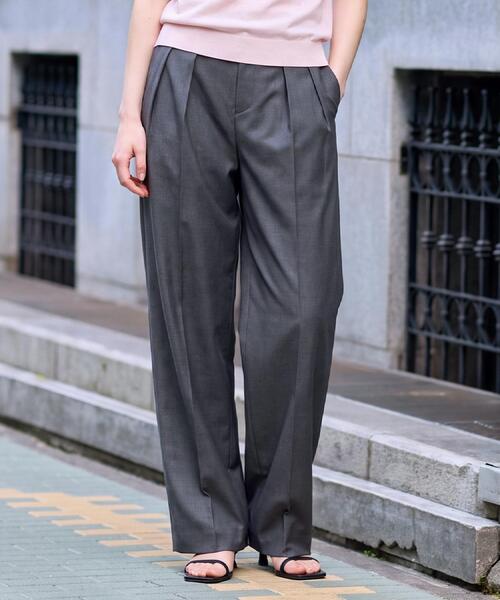 DRESSTERIOR(ドレステリア)の「ソフトカーブ2タックパンツ(その他パンツ・レディース・チャコールグレー/ブラウン系その他・34/38/36)」の4枚目の写真