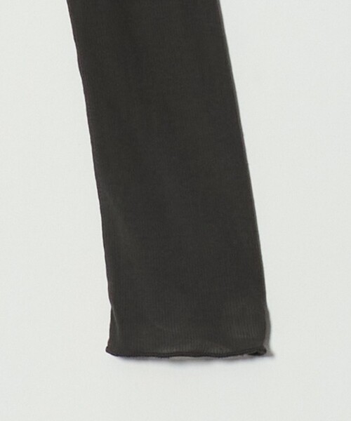 TO UNITED ARROWS(トゥーユナイテッドアローズ)の「<MIYAGI YUKA×TO UNITED ARROWS>テレコ ロングスリーブ カットソー(Tシャツ/カットソー・レディース・ダークグレー/ブラック・FREE)」の15枚目の写真