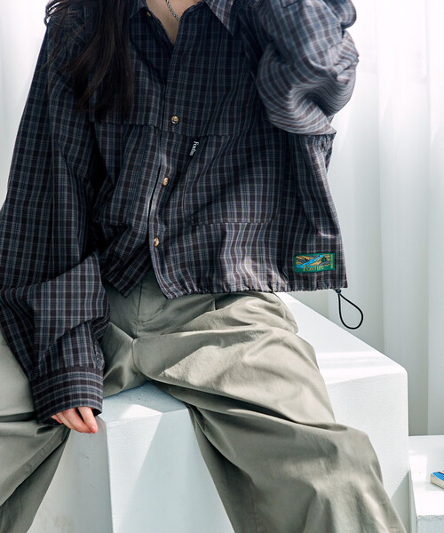 FREAK'S STORE（フリークスストア）の「Foxfire × FREAK'S STORE/フォックスファイヤー 別注 フィッシングポケット ロングスリーブシャツ（シャツ/ブラウス・レディース・ベージュ/グレー/グリーン/ブラウン・ﾌﾘ-）」の5枚目の写真
