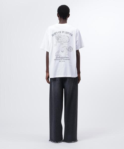 Alpha Industries(アルファインダストリーズ)の「Alpha Industries/アルファ インダストリーズ/ESSENTIAL RELAXED FIT TEE (DRAGON)/エッセンシャル リラックスフィットTシャツ ドラゴン(Tシャツ/カットソー・メンズ・ホワイト/ブラック・S/M/L/XL)」の14枚目の写真