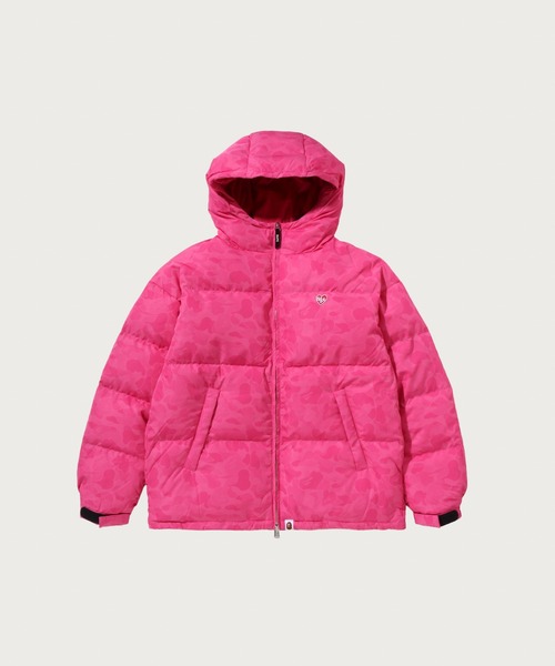 A BATHING APE（アベイシングエイプ）の「SOLID CAMO DOWN JACKET（ダウンジャケット/コート・レディース・ピンク/アイボリー・FREE）」の2枚目の写真