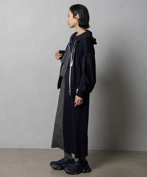 MARECHAL TERRE(マルシャルテル)の「【UVカット】タックフーディー(パーカー・レディース・ネイビー/ブルー/モカ/ブラック・MEDIUM)」の10枚目の写真
