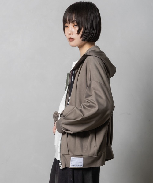 MARECHAL TERRE(マルシャルテル)の「【UVカット】タックフーディー(パーカー・レディース・ネイビー/ブルー/モカ/ブラック・MEDIUM)」の12枚目の写真