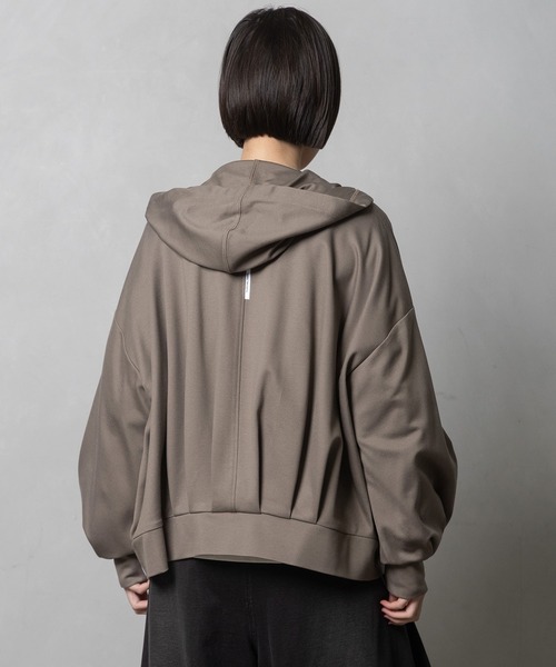 MARECHAL TERRE(マルシャルテル)の「【UVカット】タックフーディー(パーカー・レディース・ネイビー/ブルー/モカ/ブラック・MEDIUM)」の13枚目の写真