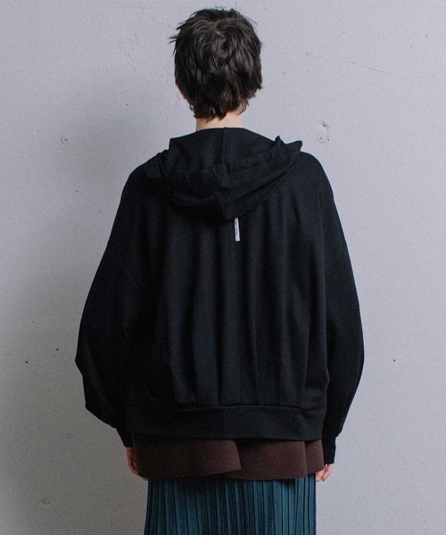 MARECHAL TERRE(マルシャルテル)の「【UVカット】タックフーディー(パーカー・レディース・ネイビー/ブルー/モカ/ブラック・MEDIUM)」の18枚目の写真