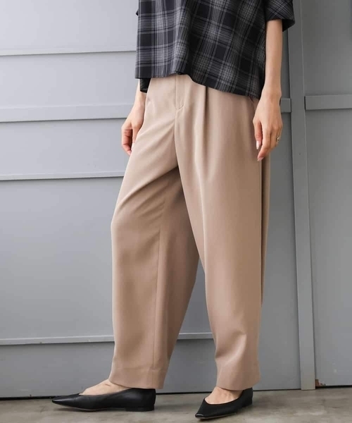 MICHEL KLEIN（ミッシェル・クラン）の「[2WAY]ピーチタッチワイドパンツ（その他パンツ・レディース・サンドベージュ/チャコールグレー・38）」の16枚目の写真