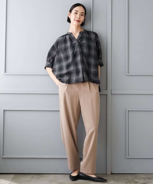 MICHEL KLEIN（ミッシェル・クラン）の「[2WAY]ピーチタッチワイドパンツ（その他パンツ・レディース・サンドベージュ/チャコールグレー・38）」の15枚目の写真