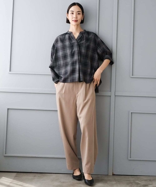 MICHEL KLEIN（ミッシェル・クラン）の「[2WAY]ピーチタッチワイドパンツ（その他パンツ・レディース・サンドベージュ/チャコールグレー・38）」の13枚目の写真