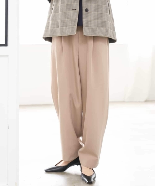 MICHEL KLEIN（ミッシェル・クラン）の「[2WAY]ピーチタッチワイドパンツ（その他パンツ・レディース・サンドベージュ/チャコールグレー・38）」の12枚目の写真