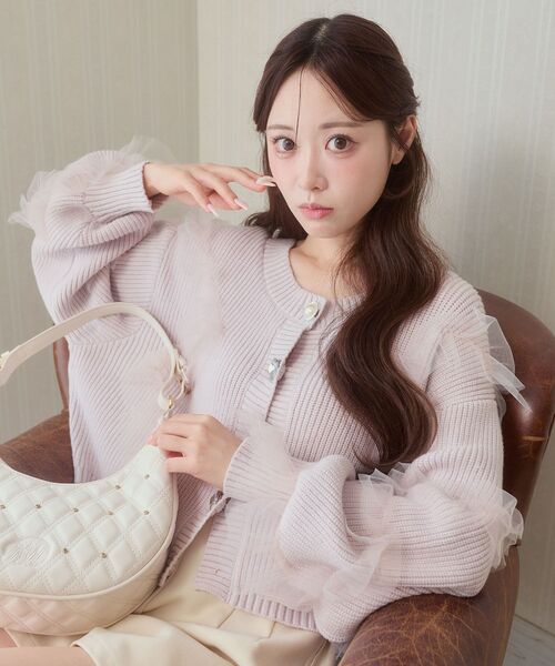 MAJESTIC LEGON（マジェスティックレゴン）の「フリルチュールクルーカーディガン（カーディガン/ボレロ・レディース・ブラック/ライトグレー/アイボリー/ピンク・MEDIUM）」の8枚目の写真