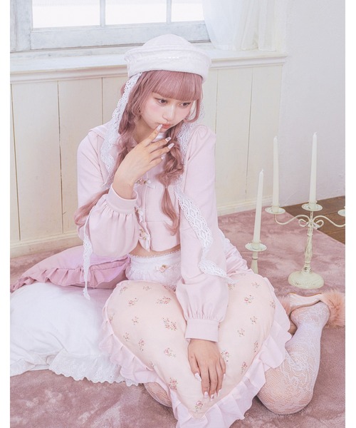 Fiorforte(フィオルフォルテ)の「sailor petit rose sweat(ブルゾン・レディース・ホワイト/ピンク・FREE)」の5枚目の写真