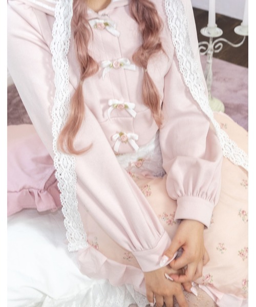 Fiorforte(フィオルフォルテ)の「sailor petit rose sweat(ブルゾン・レディース・ホワイト/ピンク・FREE)」の7枚目の写真