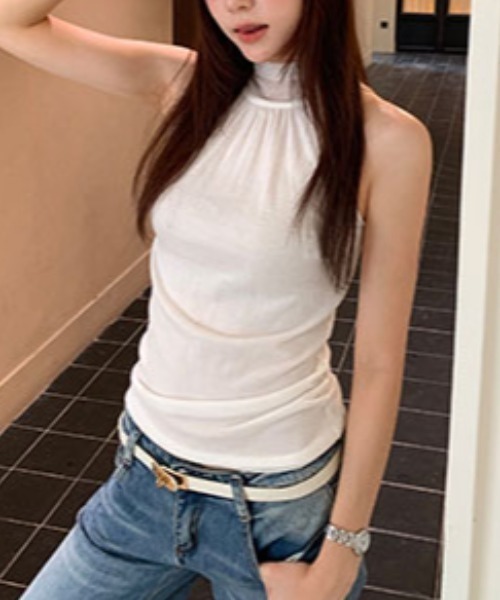 FAVORITO(ファヴォリート)の「ノースリーブホルターネックトップス(Tシャツ/カットソー・レディース・ホワイト/ブラック・F)」の3枚目の写真