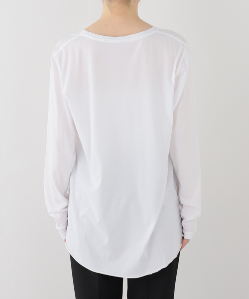 AP STUDIO(エーピーストゥディオ)の「Low-necked T-sh(Tシャツ/カットソー・レディース・ブラック/ホワイト・FREE)」の21枚目の写真