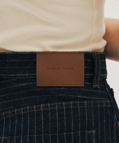 PUBLIC TOKYO（パブリックトウキョウ）の「【26年秋新作】ストライプワイドストレートデニムパンツ（デニムパンツ・レディース・ダークインディゴブルー/ライトブルー・1/2）」の9枚目の写真