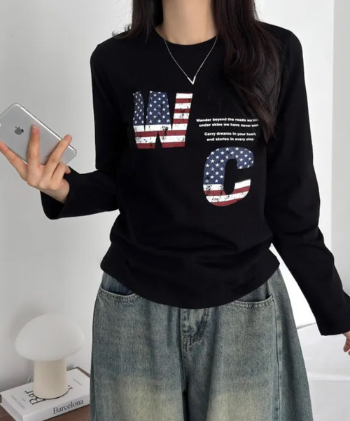 VIVID LADY（ビビッドレディー）の「アメリカンロゴプリント ロングスリーブTシャツ（Tシャツ/カットソー・レディース・ホワイト/ブラック/チャコールグレー・FREE）」の19枚目の写真