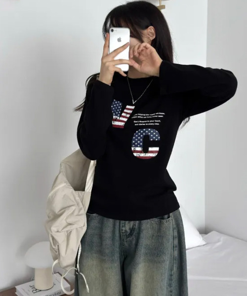 VIVID LADY（ビビッドレディー）の「アメリカンロゴプリント ロングスリーブTシャツ（Tシャツ/カットソー・レディース・ホワイト/ブラック/チャコールグレー・FREE）」の16枚目の写真