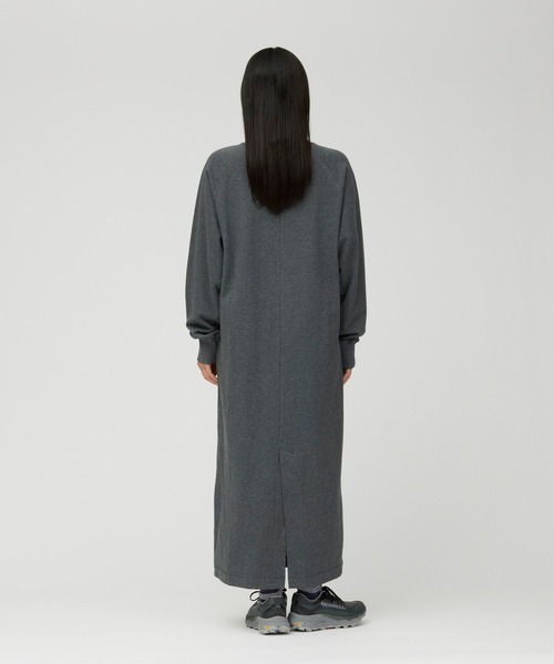 Snow Peak(スノーピーク)の「Snow Peak / Urake Varsity Print Dress 裏毛バーシティプリントワンピース(ワンピース・レディース・ダークブラウン/チャコール/ライトグレー・2/1/3)」の10枚目の写真