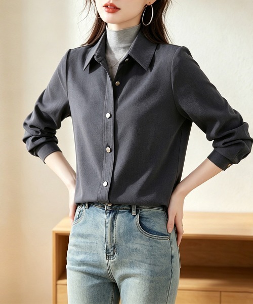 ONEP STAR(ワンピスター)の「襟付きフロントボタンベーシックシャツ(シャツ/ブラウス・レディース・グレー・LARGE/X-LARGE/MEDIUM)」の12枚目の写真