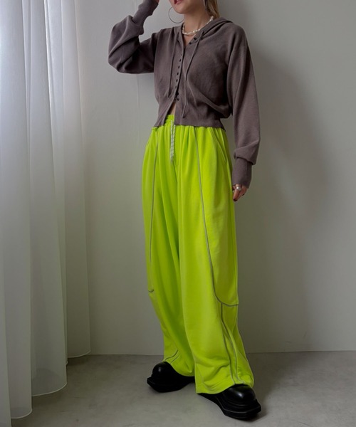 bohmal(ボマール)の「バイカラーパイピングカーブカラースウェットパンツ(その他パンツ・レディース・ライム/ブルー/杢グレー・FREE)」の10枚目の写真